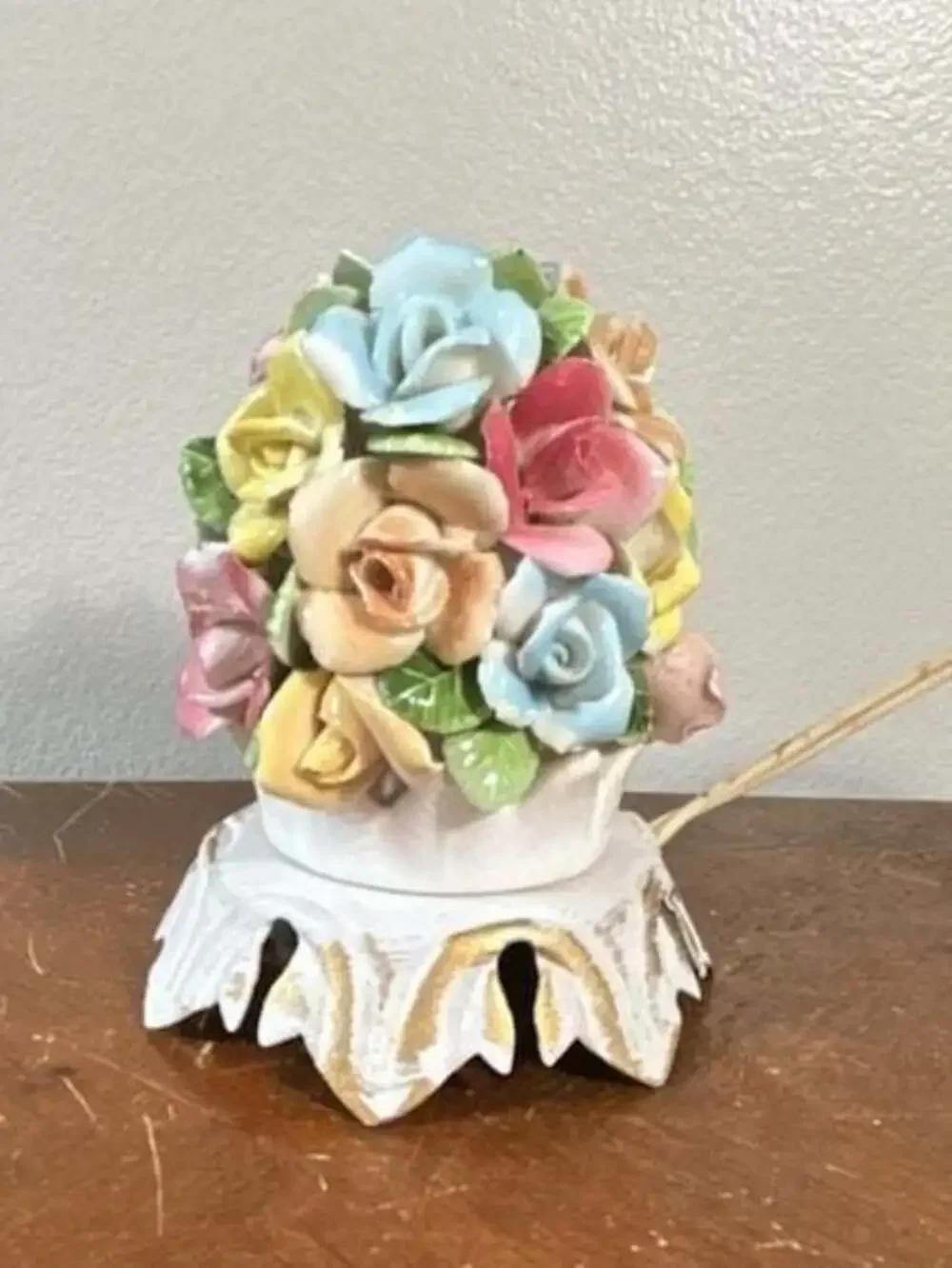 Vintage Capodimonte Ceramic Floral Rose Arrangement Night Light Lamp Base